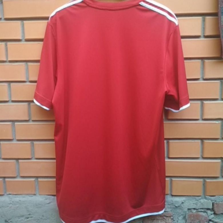 Футболка, теніска фірми adidas - фото фото фото 1