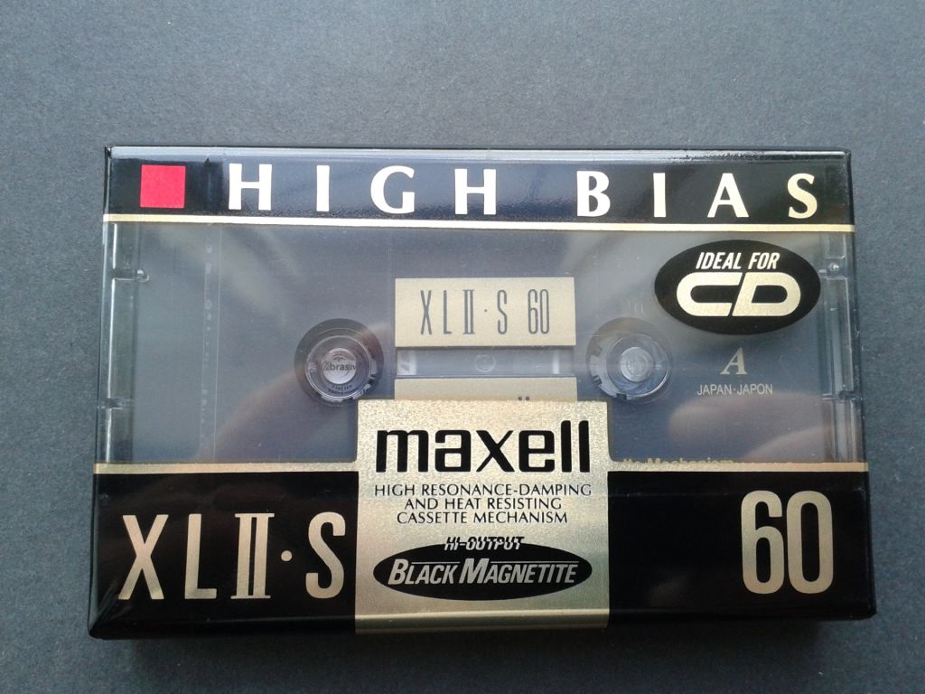 Аудиокассета Maxell XLII-S 60 - фото фото фото 0