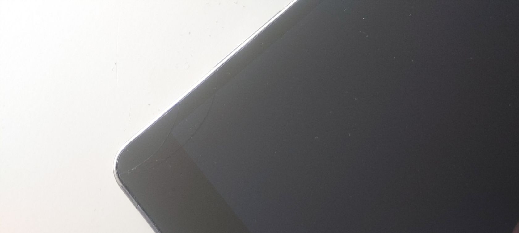 Asus ZenPad Z8s  (ZT582KL) - фото фото фото 4