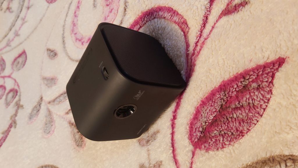 Модный LED DLP проектор Apeman M7 с Bluetooth колонкой - фото фото фото 0