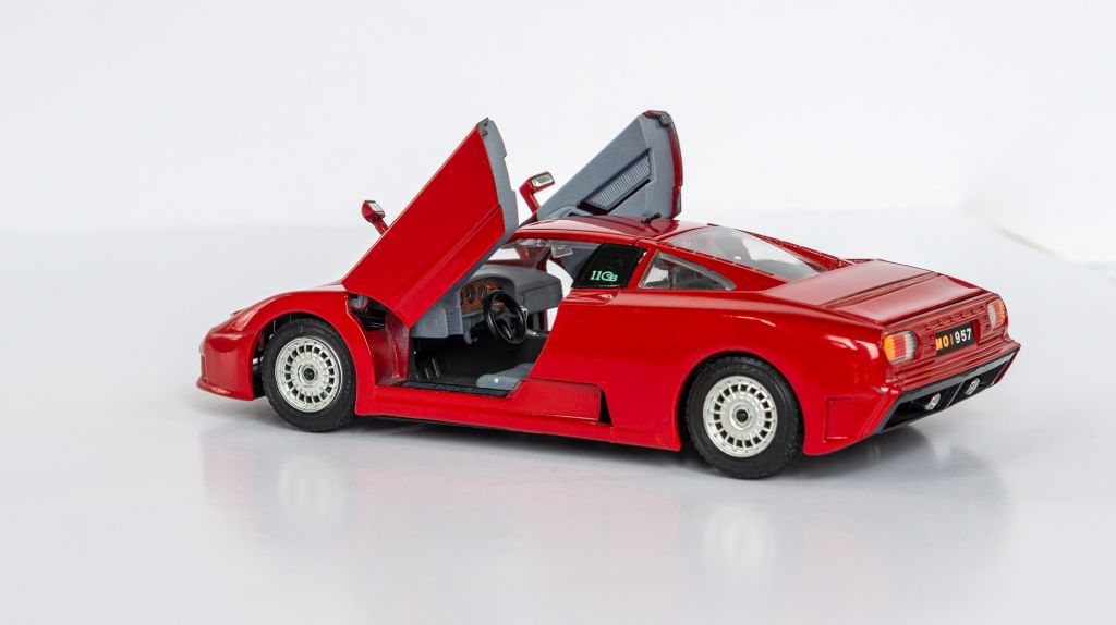 1:24 Bugatti 110 EB 1991 red, Bburago #0535 - фото фото фото 4