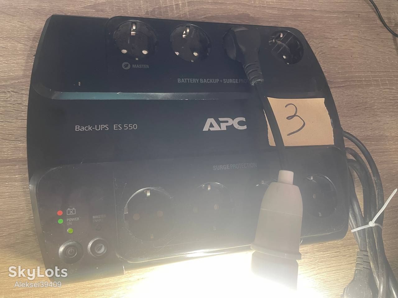 Джерело безперебійного живлення      (ИБП) APC Back-UPS ES 550VA / 330W      (BE550G-RS) - фото фото фото 1