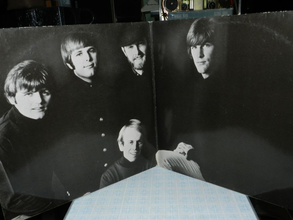 2LP  The Beach Boys - SuperGold - фото фото фото 1