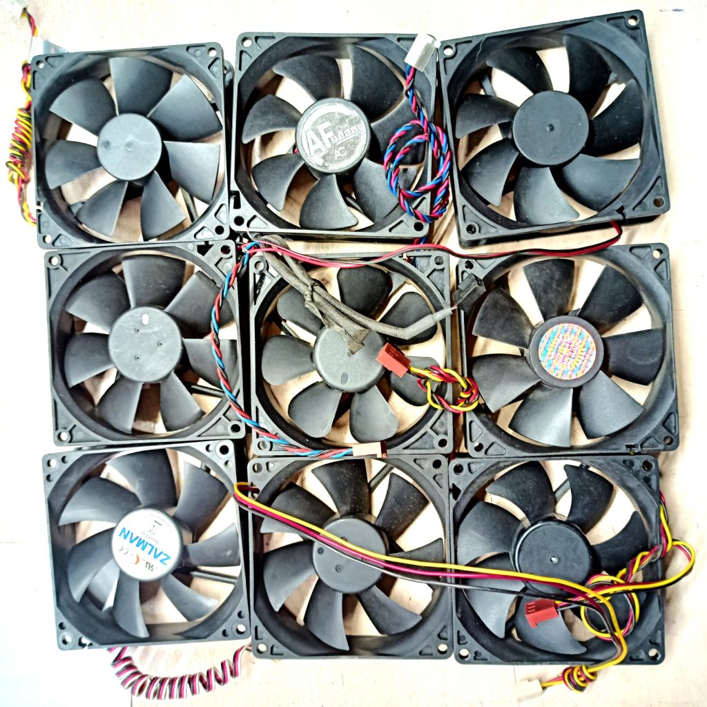 Б/В Вентилятор  90х90х25 / 12V / 2pin, 3pin код К9 - фото фото фото 1