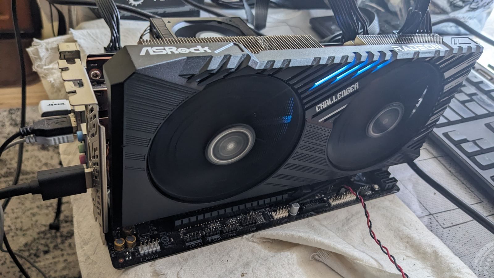 Asrock Radeon Rx 7800xt 16gb - фото фото фото 2