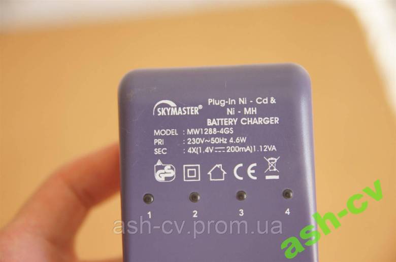 Зарядний пристрій для акумуляторів AA SKYMASTER MW1288-4GS - фото фото фото 2