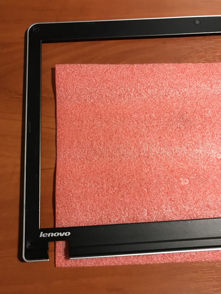 Lenovo E520 рамка матрицы - фото фото фото 1