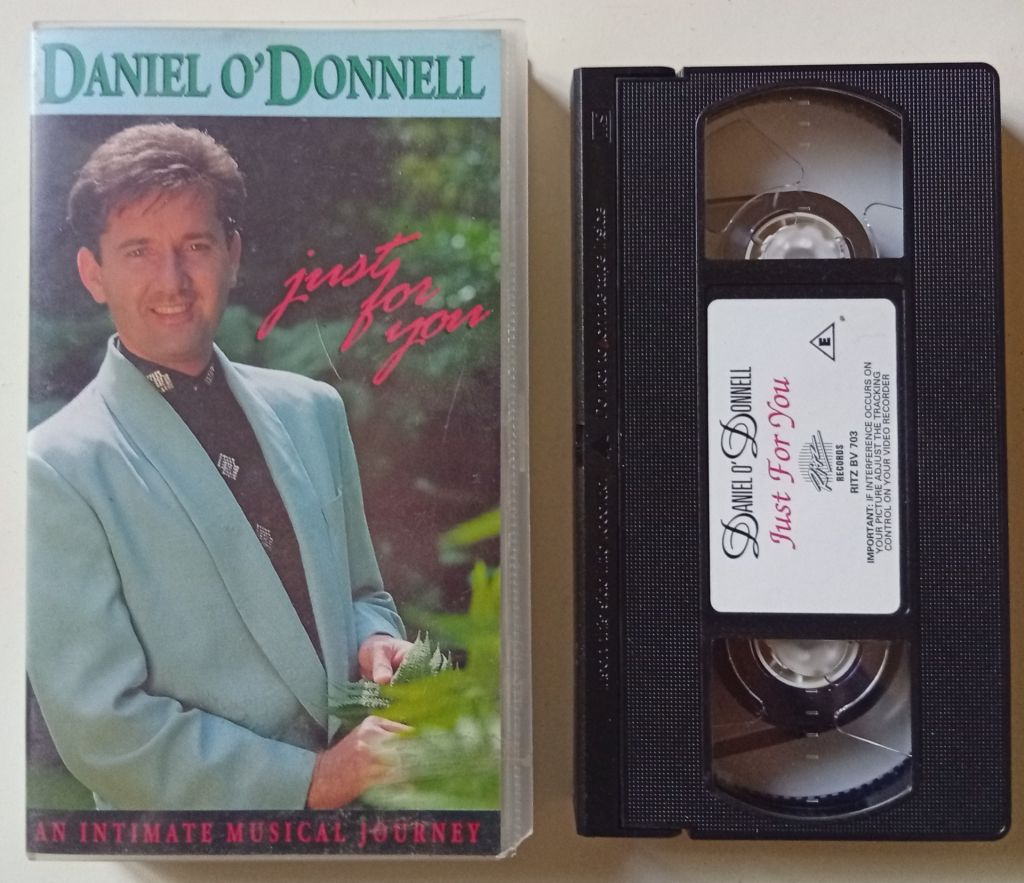 Видеокассета Daniel O’Donnell – Just For You  (1994)  (фирма) - фото фото фото 0