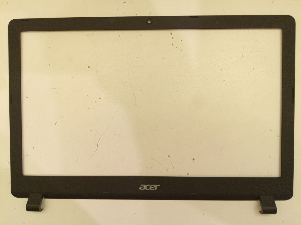 Б/У Рамка кришки матриці на Acer Aspire ES1-523 - фото фото фото 0