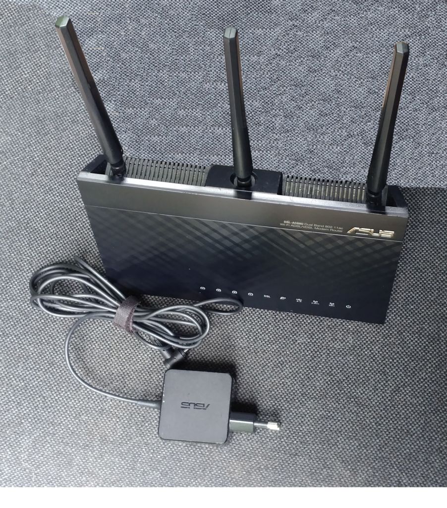 Роутер   (маршрутизатор) Asus DSL-AC68U. 5ГГц/2.4ГГц - фото фото фото 0