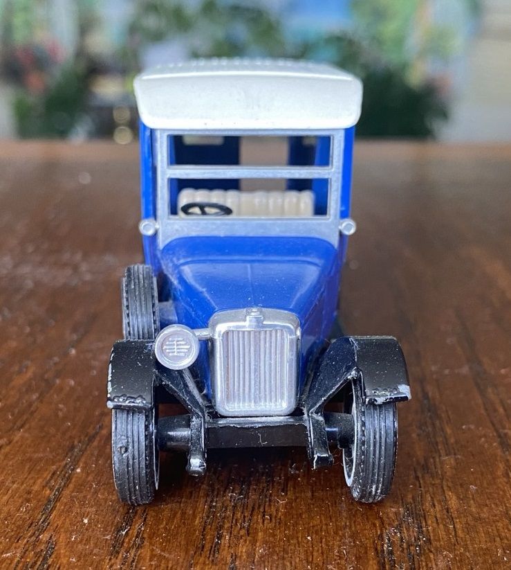 Модель автомобиля TALBOT VAN 1927 1:43 YESTERYEAR MATCHBOX Англия - фото фото фото 1