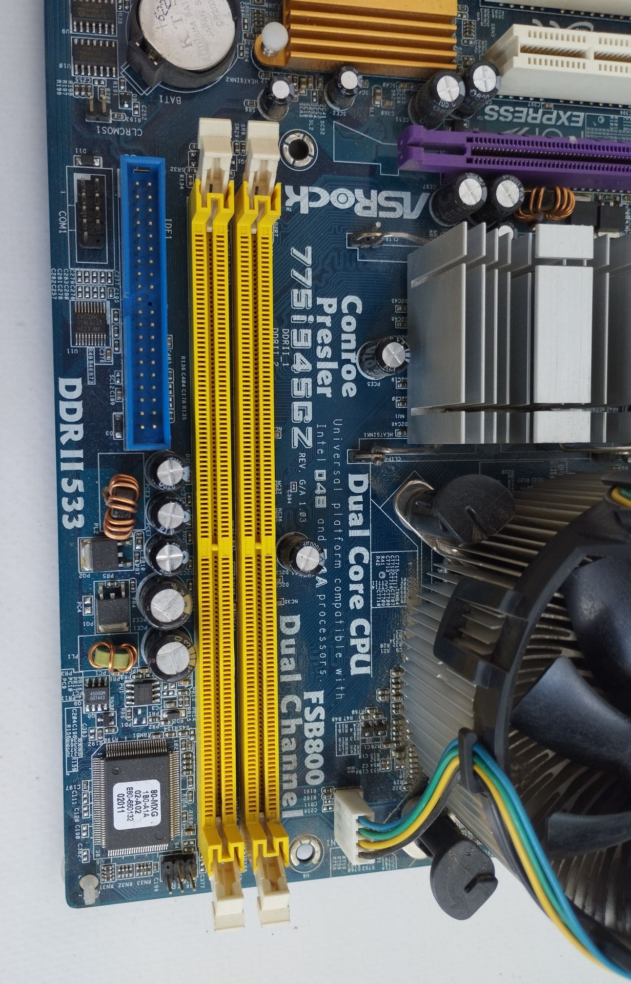 Материнська плата ASRock Conroe 775i945GZ      (Сокет 775)      (№151) - фото фото фото 1