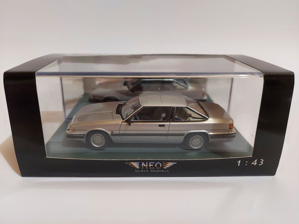 NEO 1:43 Mazda 929 Coupe  (1985) silver - фото фото фото 0