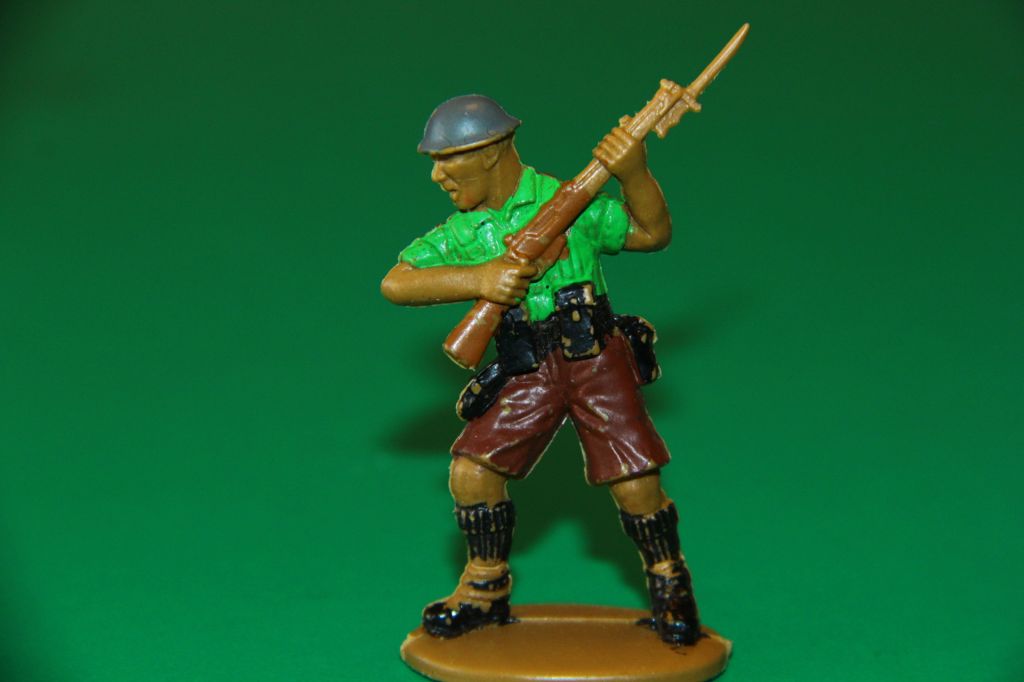 британський солдат ВОСЬМА африканська АРМІЯ  54мм  MATCHBOX Великобританія - фото фото фото 0