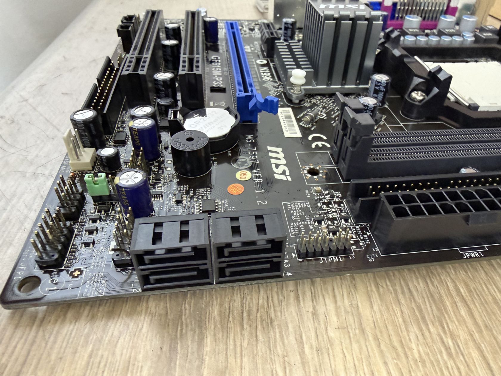 Материнська плата MSI GF615M-P33     (AM3, GF7025, PCI-Ex16) - робоча - фото фото фото 3