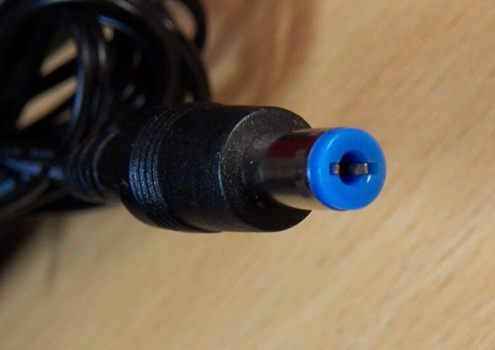 Адаптер живлення 12V 1A 12W AC/DC Новий 5,5*2,1mm Німеччина - фото фото фото 3