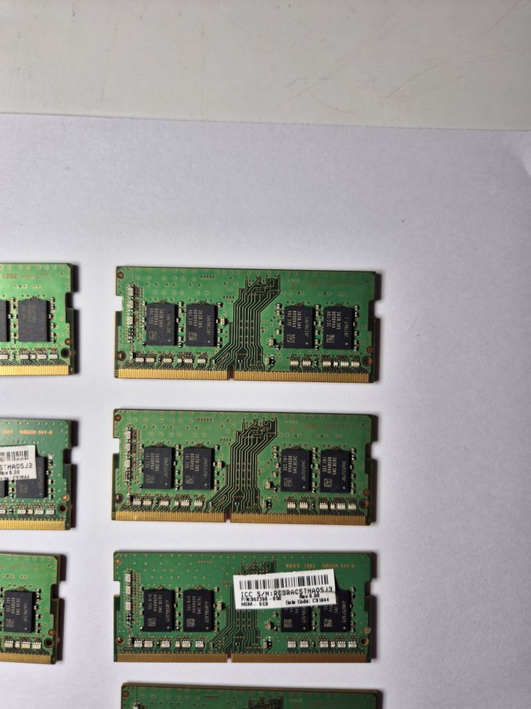 8GB Samsung DDR4 PC4-2400T 2400MHz. Для ноутбука - фото фото фото 2