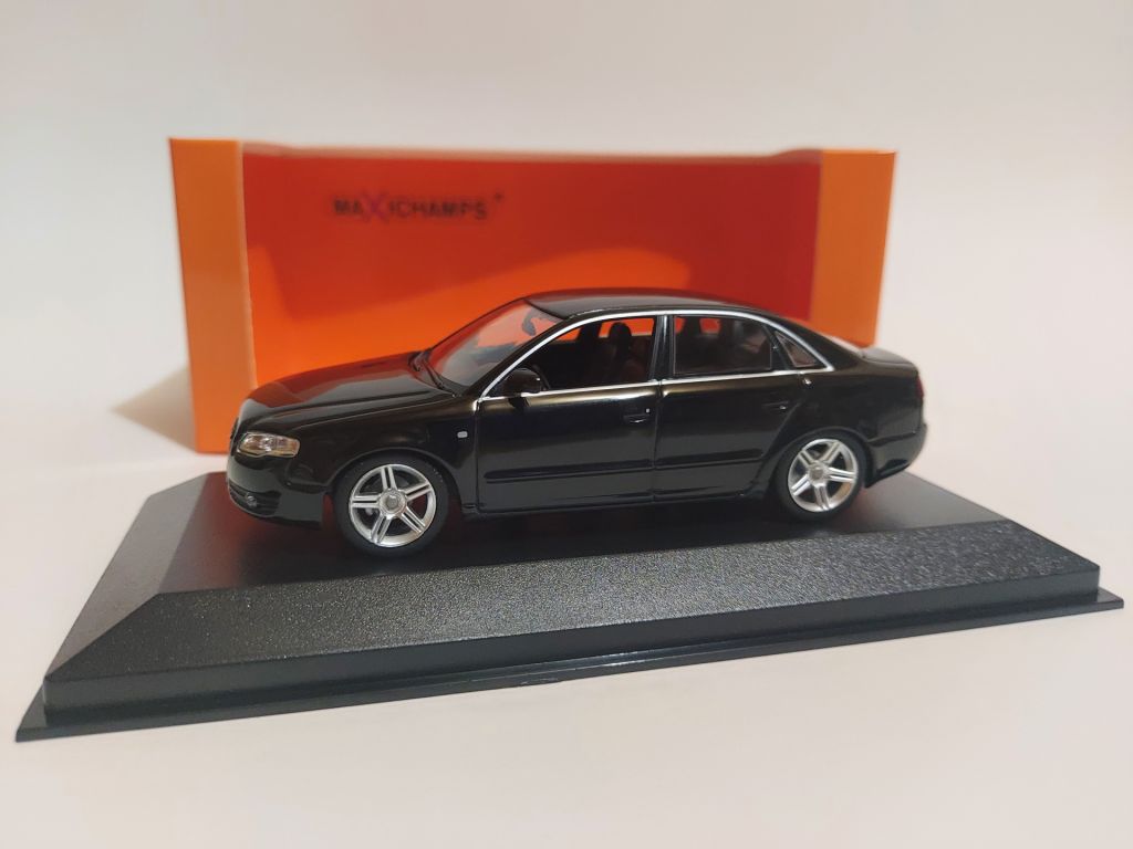 Maxichamps 1:43 Audi A4  (2004) black - фото фото фото 2