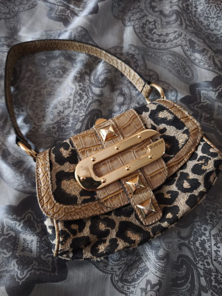 Вінтажна сумочка Guess - фото фото фото 0