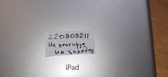 Планшет Apple iPad Air Wi-Fi 4G 16Gb № 220809211 - фото фото фото 7
