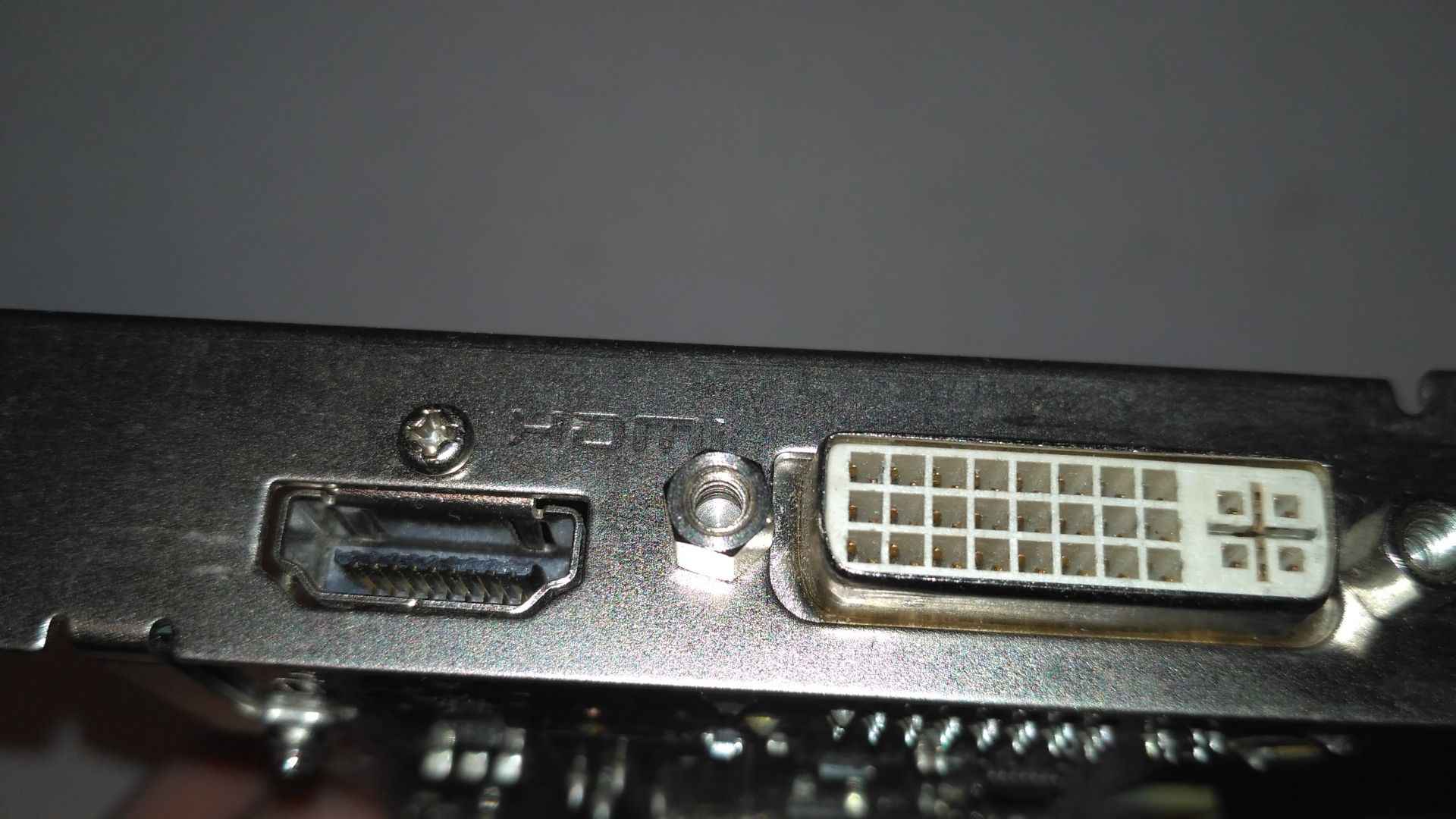 Видеокарта AMD ATI Radeon HD 6570 2 Gb - фото фото фото 1