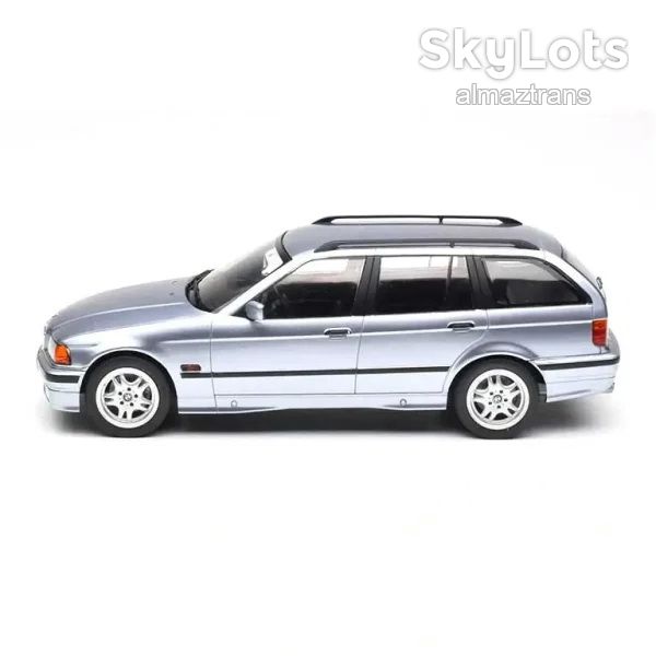 BMW 3-Series E36 Touring  (1995) масштаб 1:18 - Model Car Group - фото фото фото 5