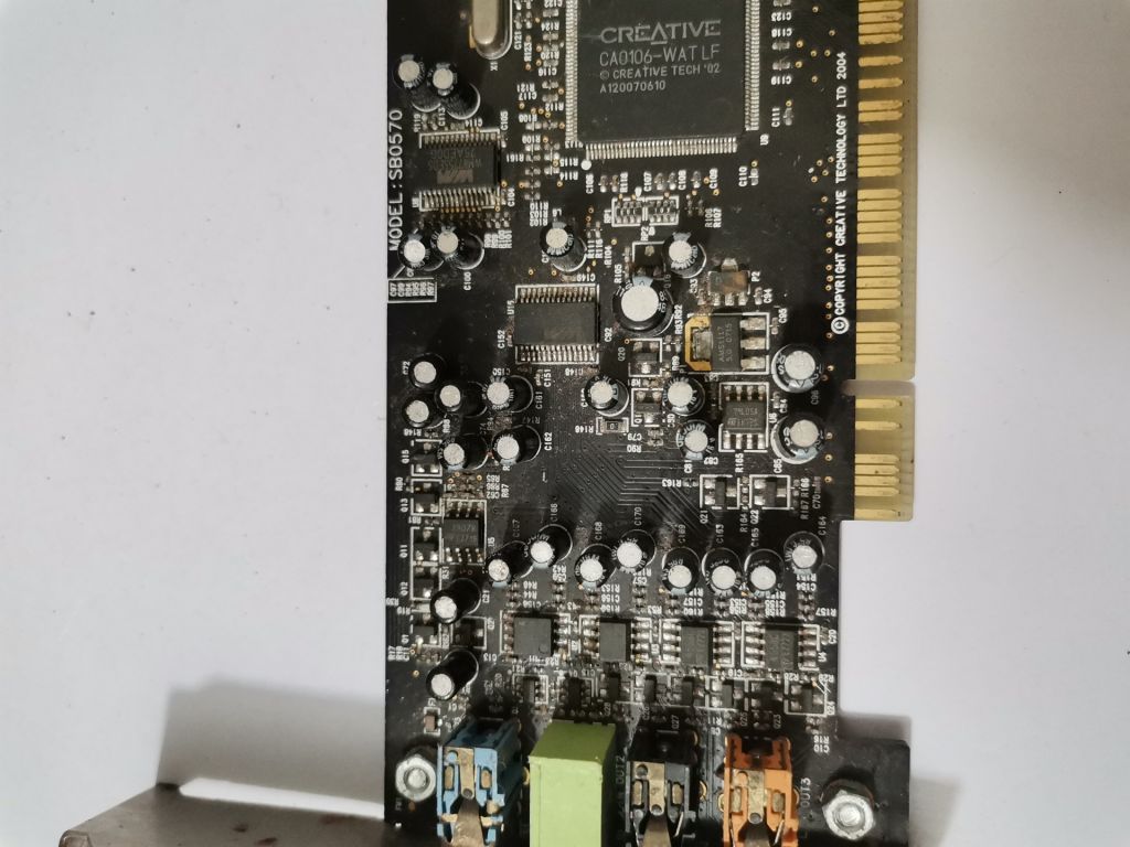 Звуковая карта Sound Blaster SB0570 - фото фото фото 6