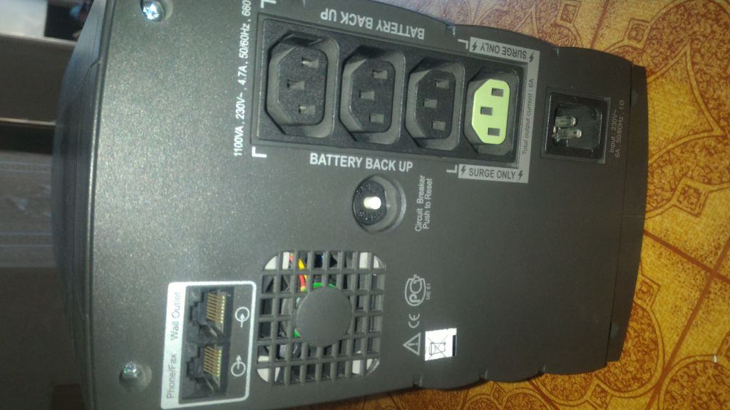 ИБП APC Back-UPS RS 1100VA - фото фото фото 2