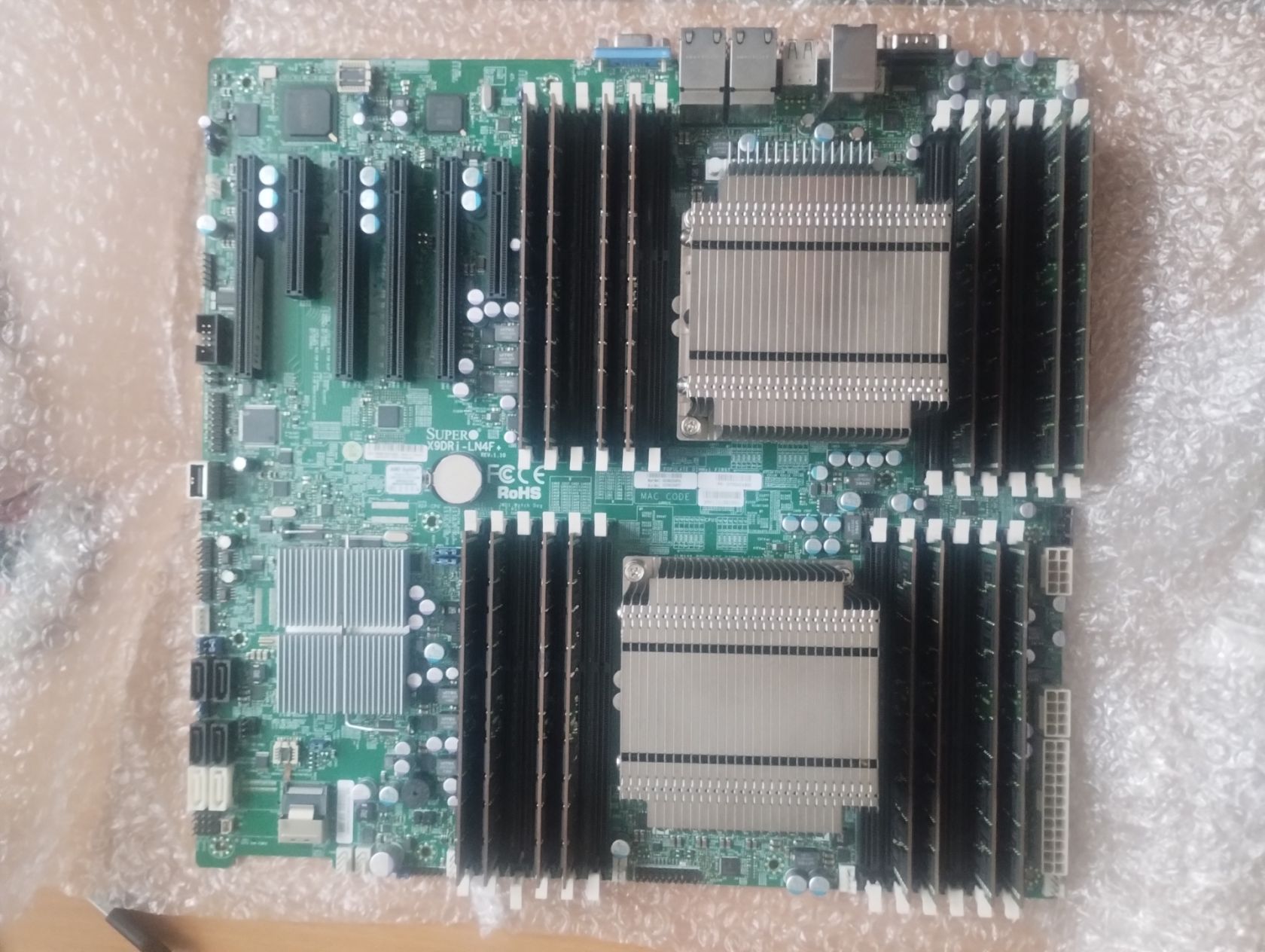 Комплект Supermicro X9DRi-LN4F+ / 2x E5-2690 / 128GB ECC / 2 x радіатори - фото фото фото 1