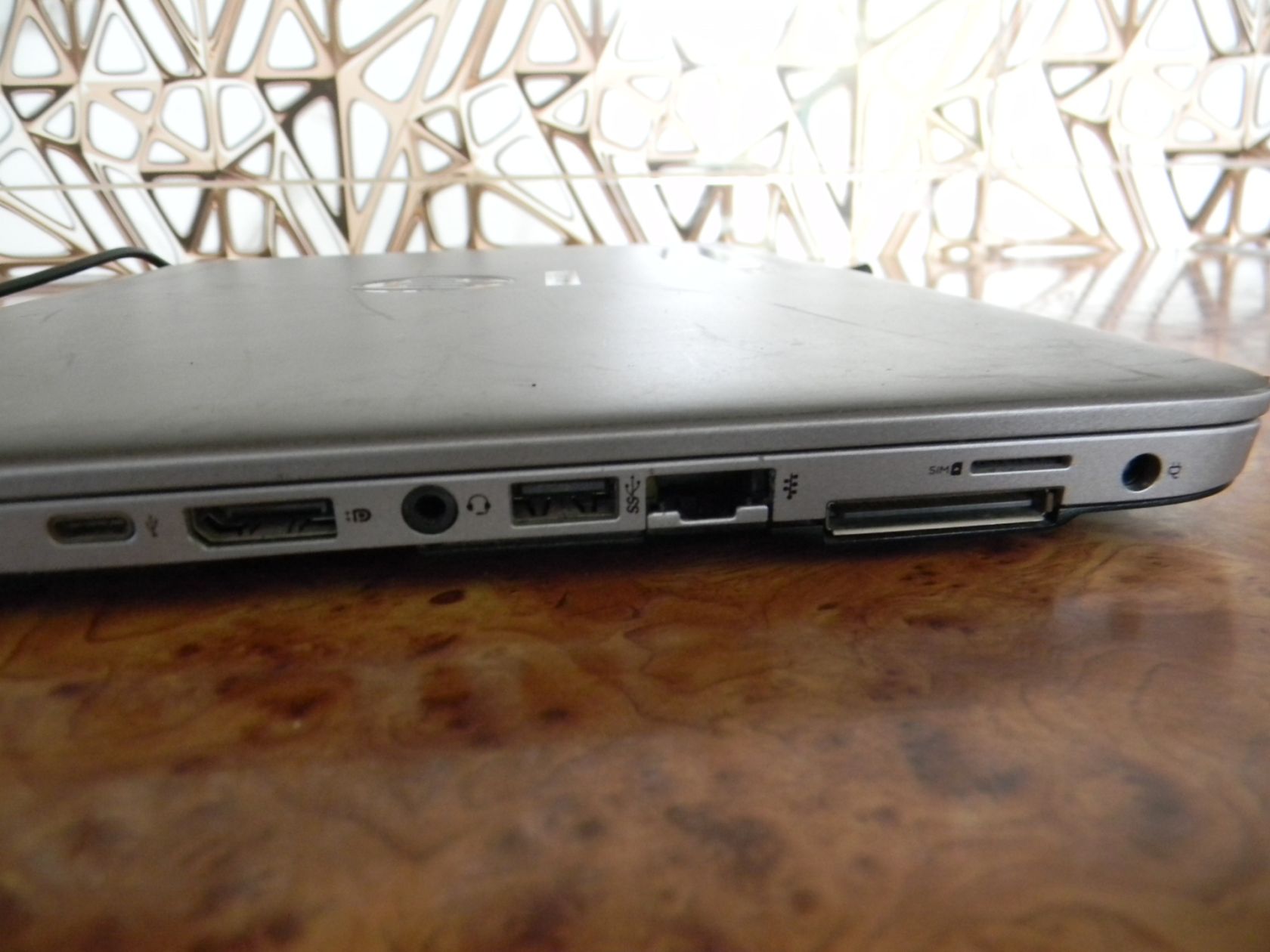 Ноутбук HP EliteBook 840 G3 / i5-6300 / 0GB DDR4 / 0GB SSD / без аккумулятора - фото фото фото 8