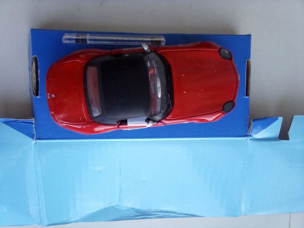 Hongwell BMW  Z8 Roadster 1:43 Cararama - фото фото фото 2