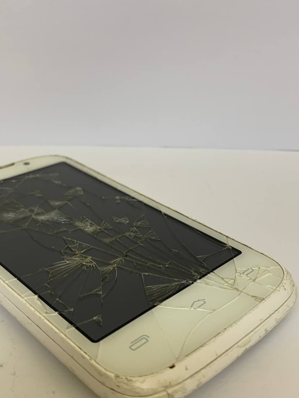 Prestigio MultiPhone 3400 Duo - фото фото фото 2
