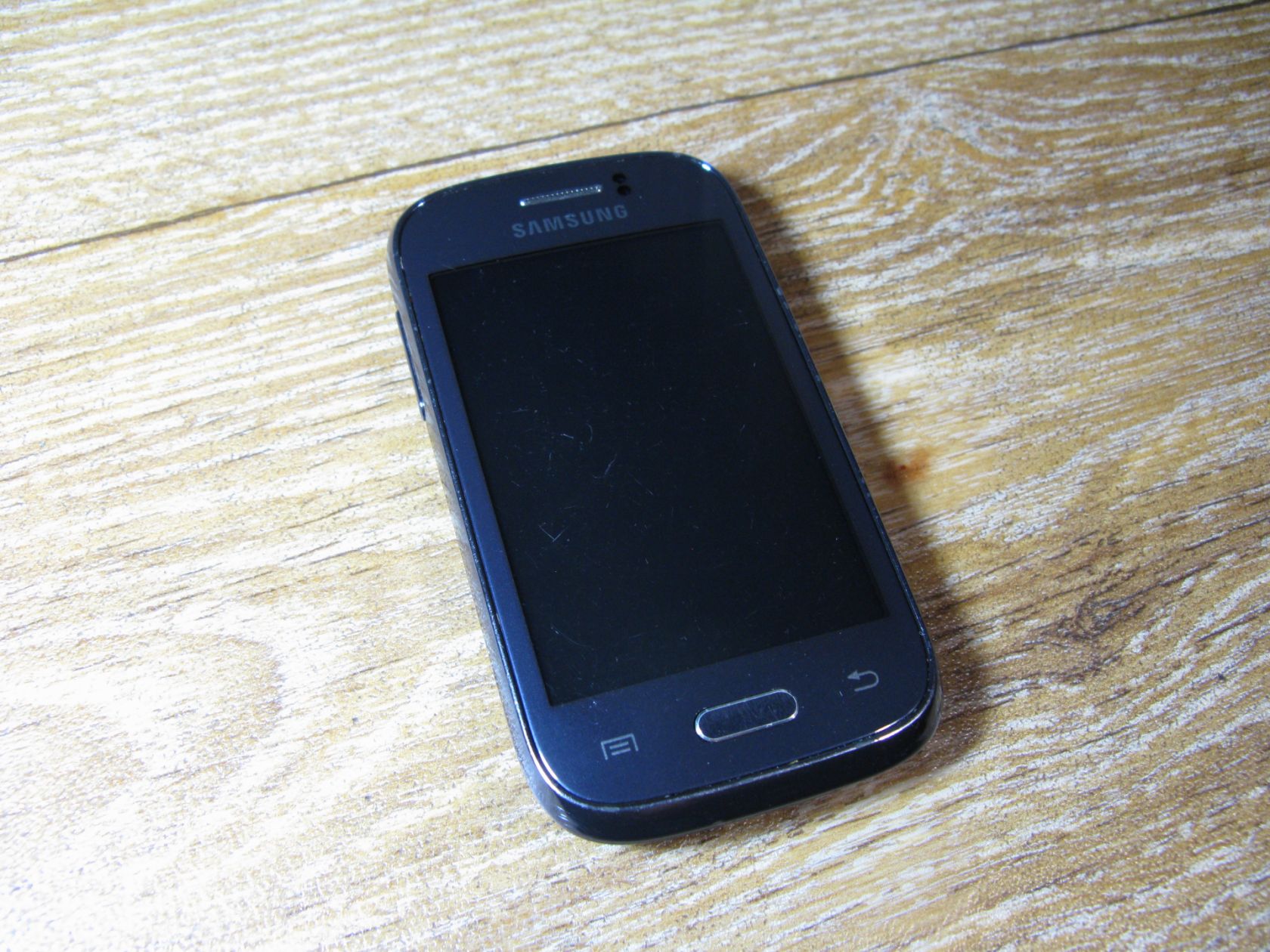 Samsung GT-S6310N Galaxy Young - фото фото фото 3