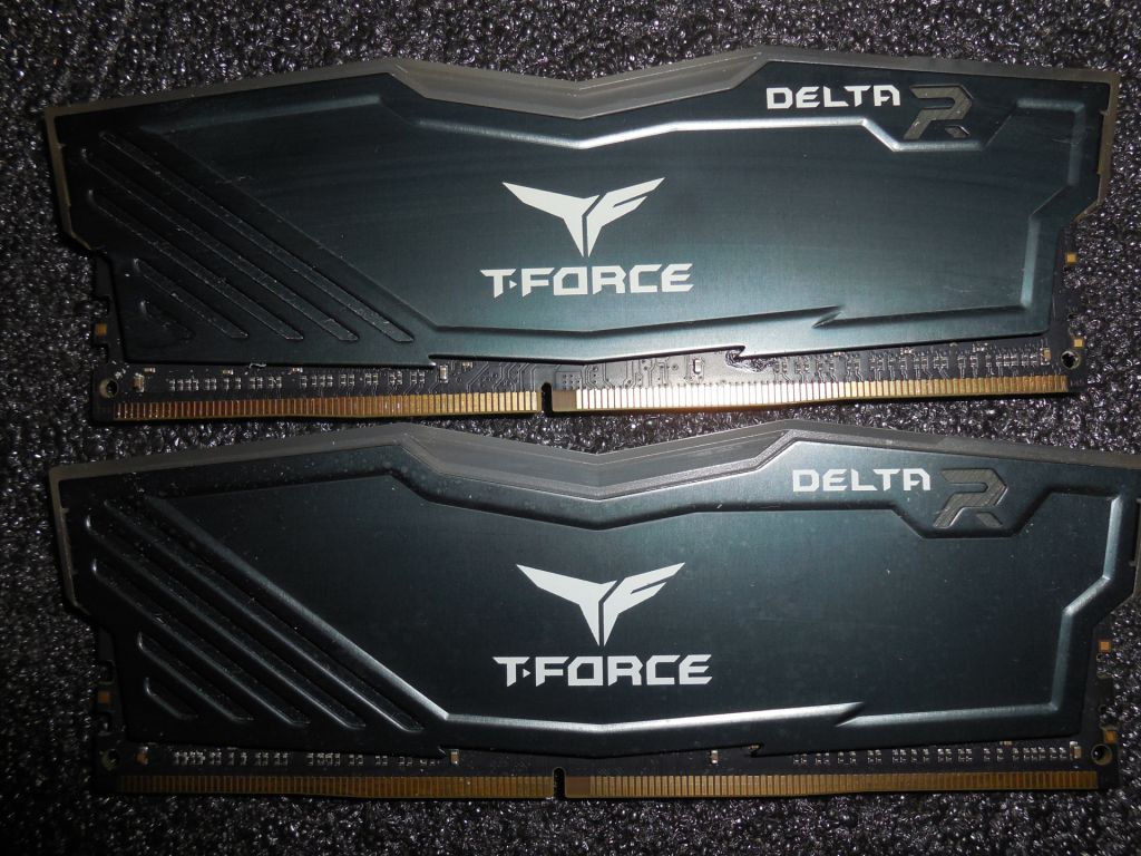 Team T-Force 32Gb   (2x16Gb) DDR4 3000MHz - фото фото фото 0