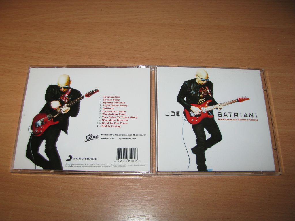 JOE SATRIANI - Black Swans &amp; Wormhole Wizards  (2010 Sony Music) - фото фото фото 0