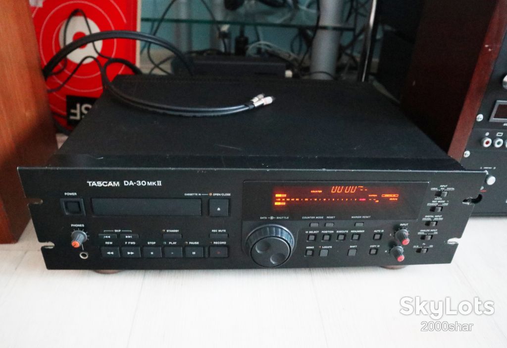 Проигрыватель Tascam DA30 MK2 DAT Recorder - фото фото фото 3