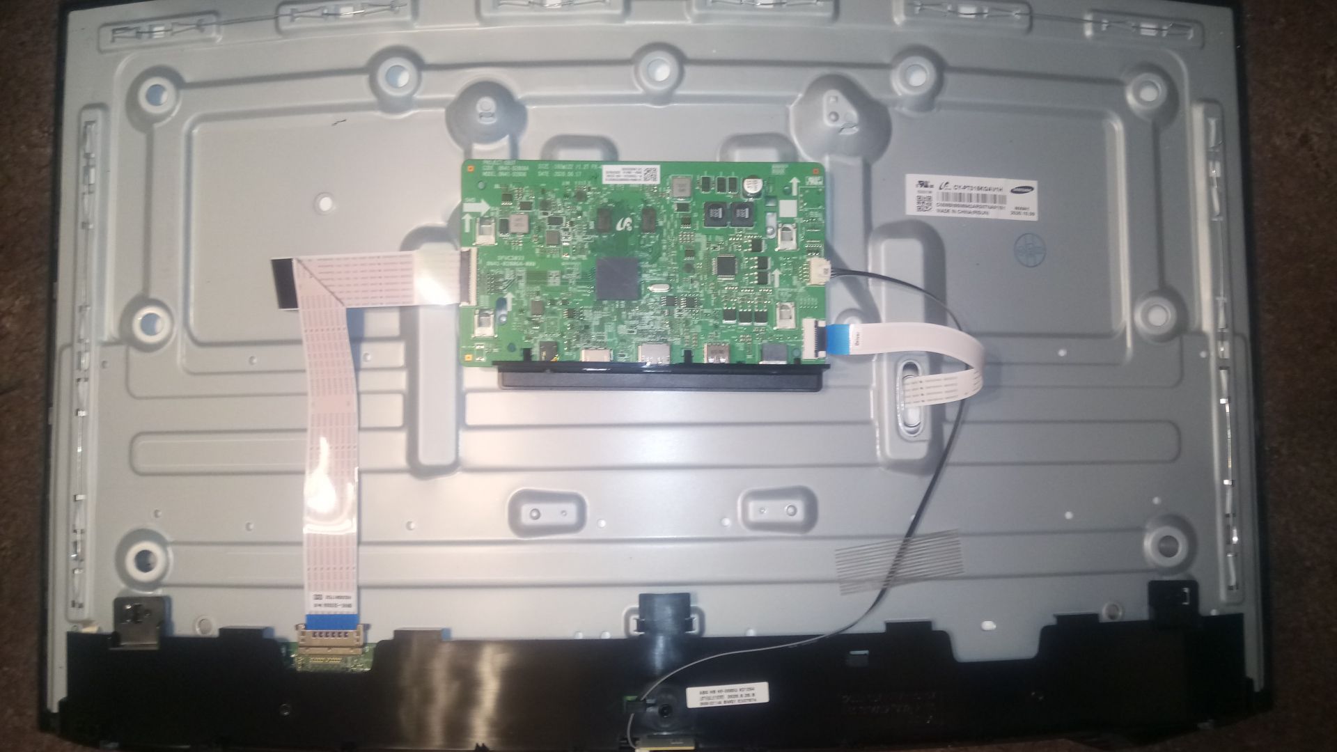 ПОДСВЕТКА ДЛЯ МОНИТОРА SAMSUNG 32  C32G54TQWI 299 ГРН - фото фото фото 3
