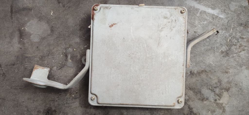 TOYOTA AVENSİS 2.0 TD блок управления  (MB175800-5023)Engine Control Unit ECU 89661-05410  бу - фото фото фото 3