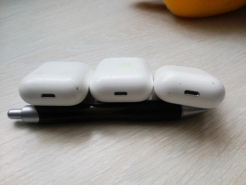 Кейс зарядка Airpods 1,2 оригинал - фото фото фото 4