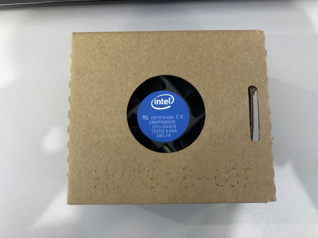 Боксовый кулер Intel - фото фото фото 0