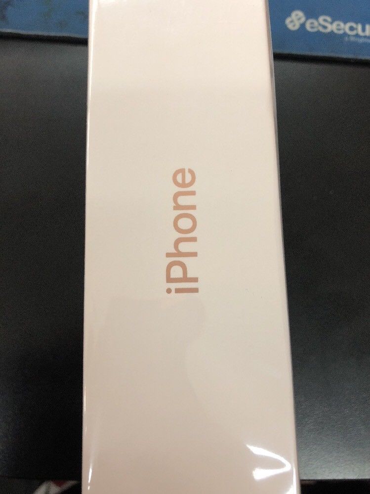 Новый Apple iPhone 8 - 64GB - Gold  оригинал, новый - фото фото фото 0