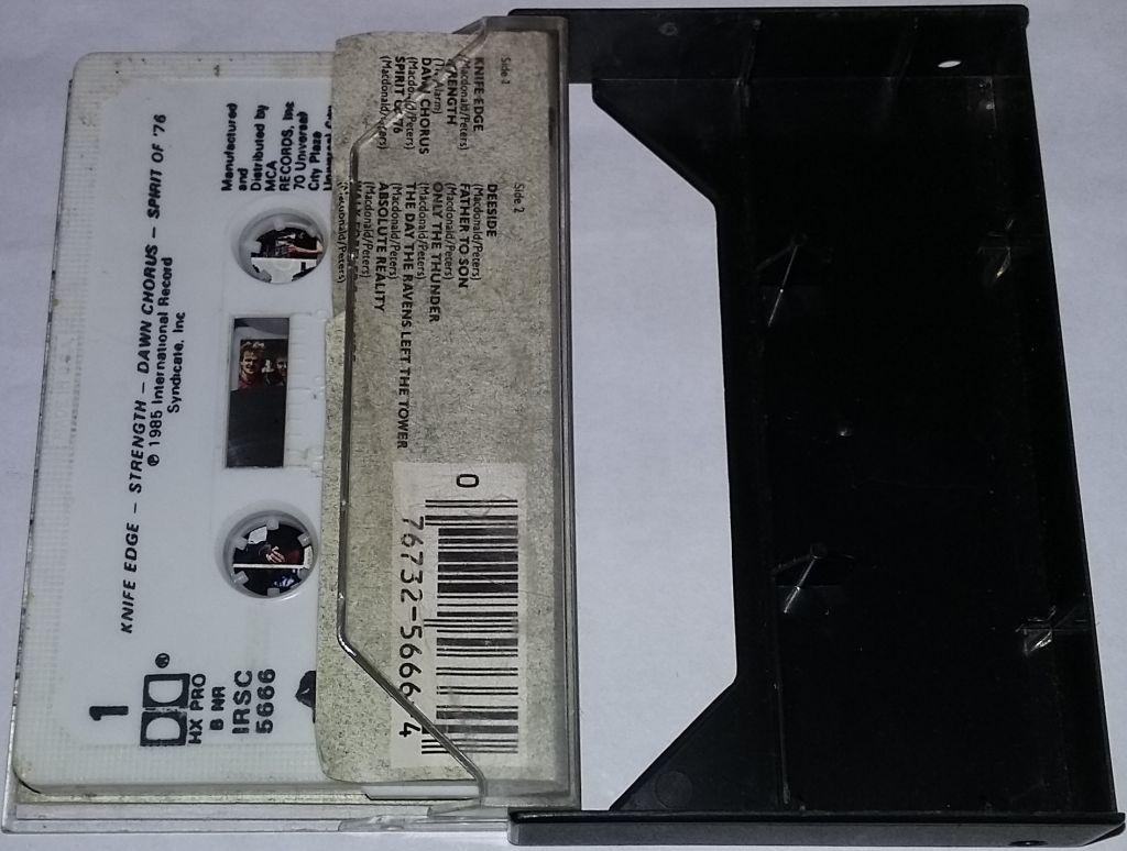 THE ALARM Strength. Cassette   (US) - фото фото фото 1