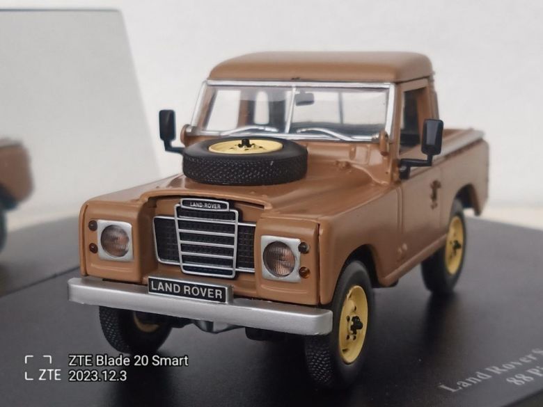  Land Rover Series III 88 Pick Up. Universal Hobbies  UH  -4572- - фото фото фото 0