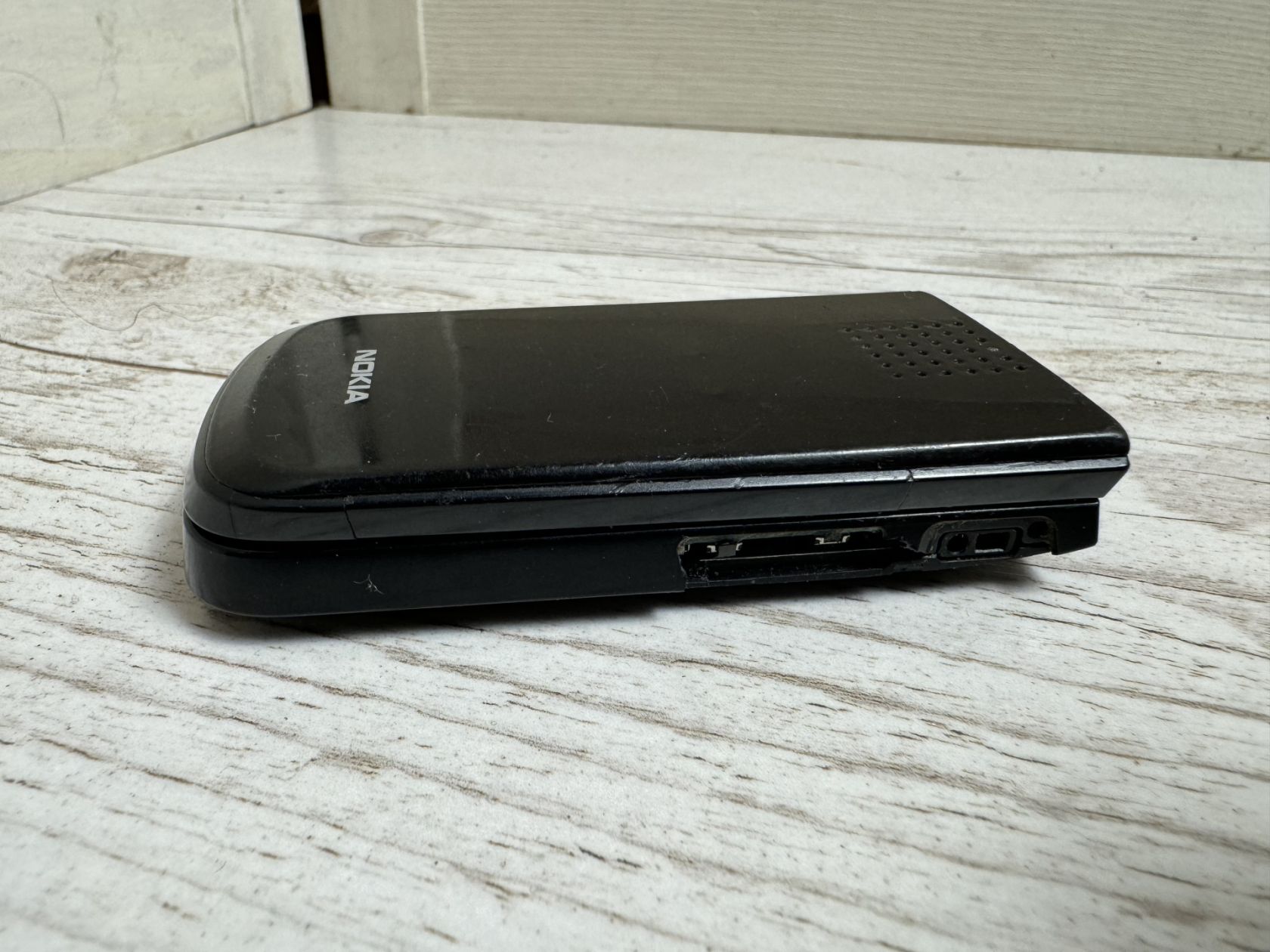 Телефон Nokia 2720a-2 - фото фото фото 3