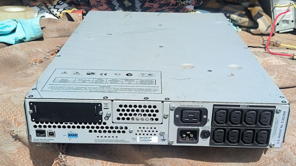 Безперебійник ДБЖ APC Smart-UPS RM 2200VA  (SMT2200RMI2U) - фото фото фото 2