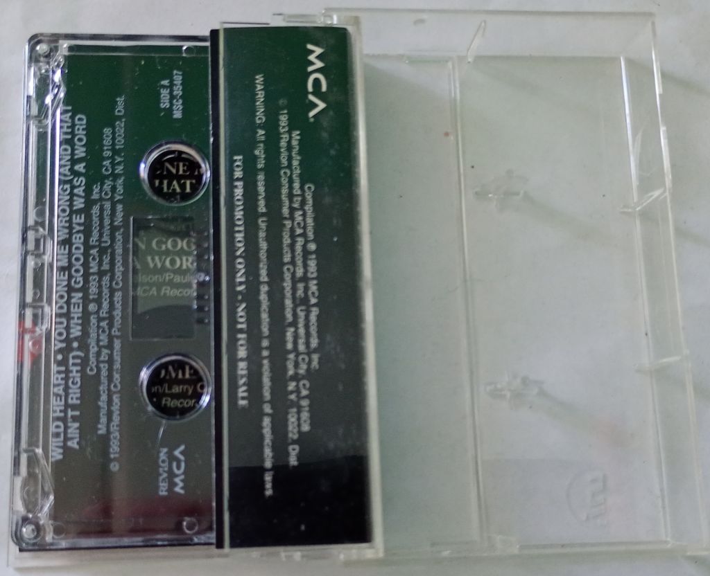 TRISHA YEARWOOD Limited Edition.  Cassette US - фото фото фото 1