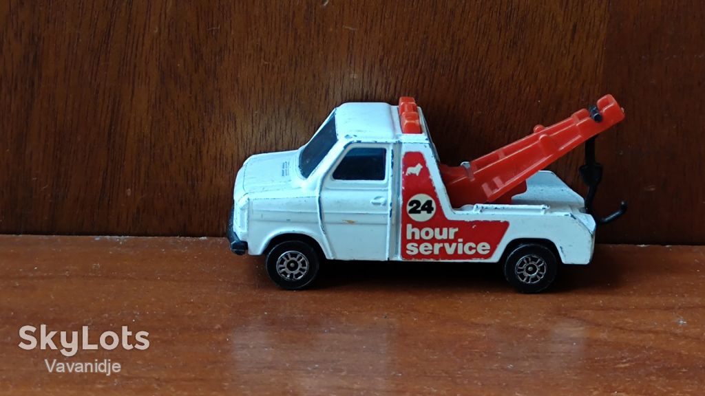 Corgi Ford Transit wrecker made in Great Britain - фото фото фото 2