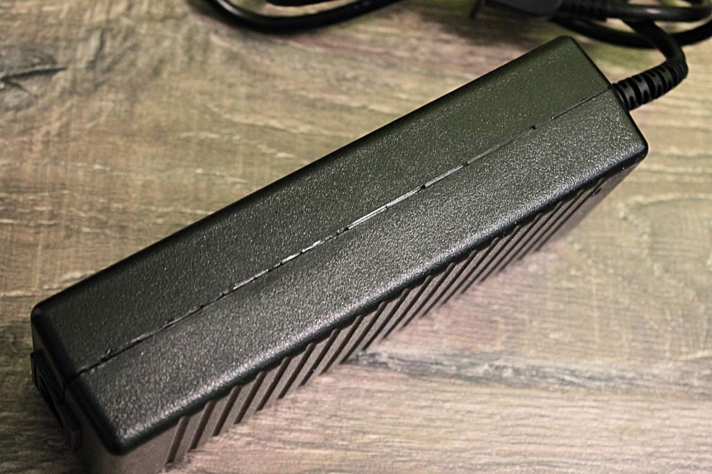 Блок питания для ноутбука Lenovo  (20V - 6.75A) - фото фото фото 3