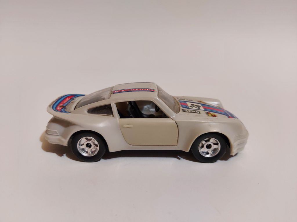Norev 1:43  (plastic) Porsche Carrera RSR Martini - фото фото фото 3