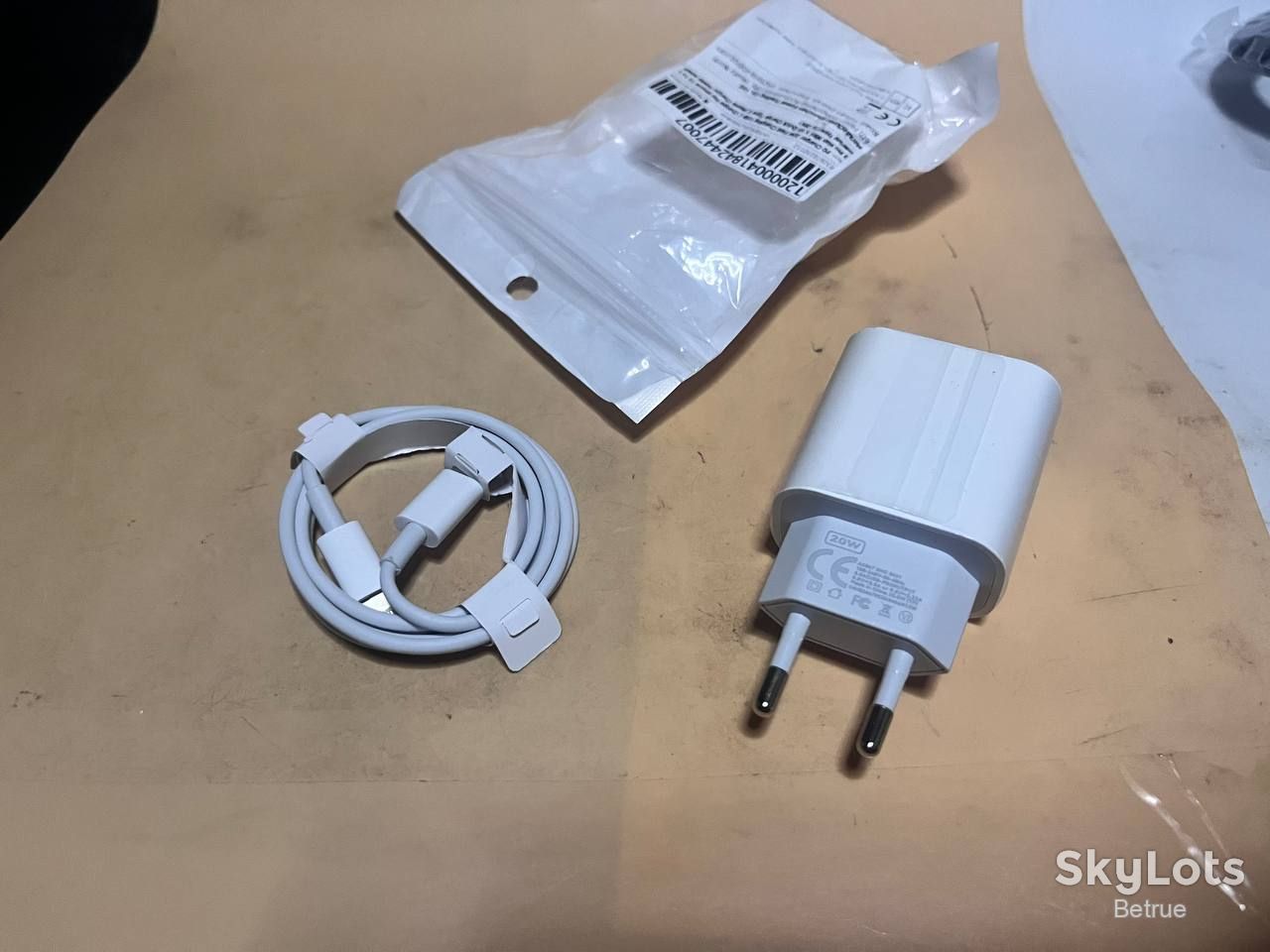 Зарядний пристрій PD 20W + кабель USB-C to Lightning для iPhone Швидка зарядка    (19997) - фото фото фото 1